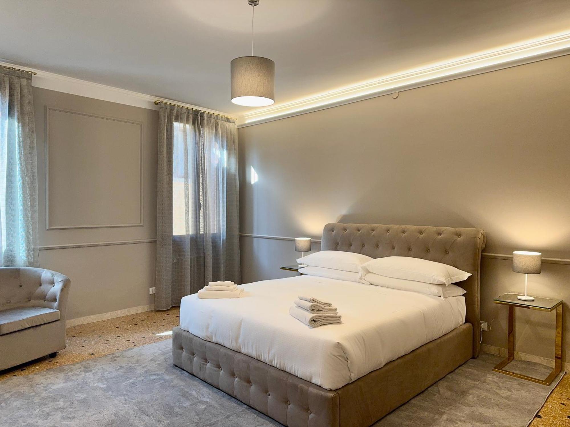 San Vio Palace Luxury Apartments Venedig Exteriör bild