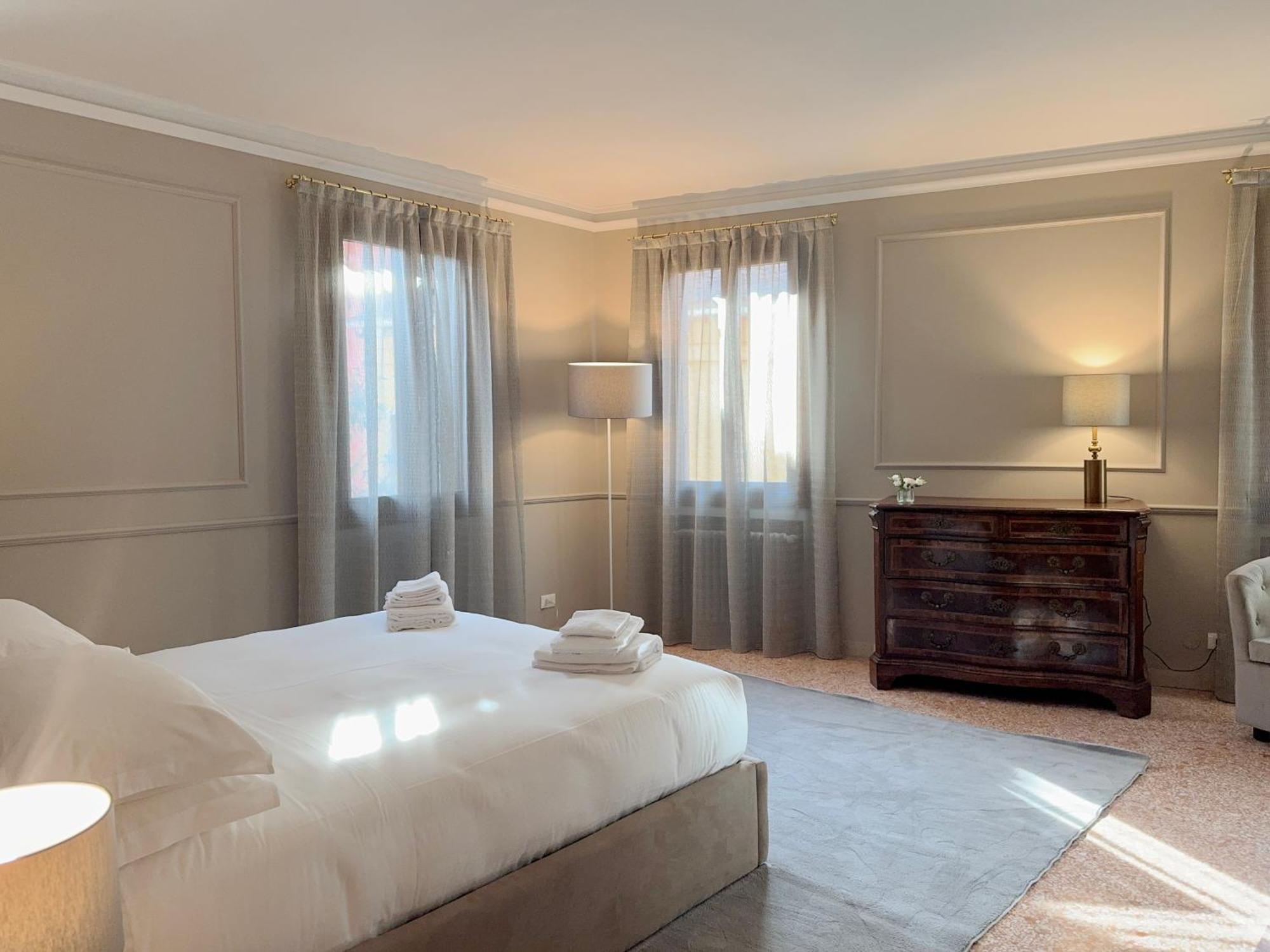 San Vio Palace Luxury Apartments Venedig Exteriör bild