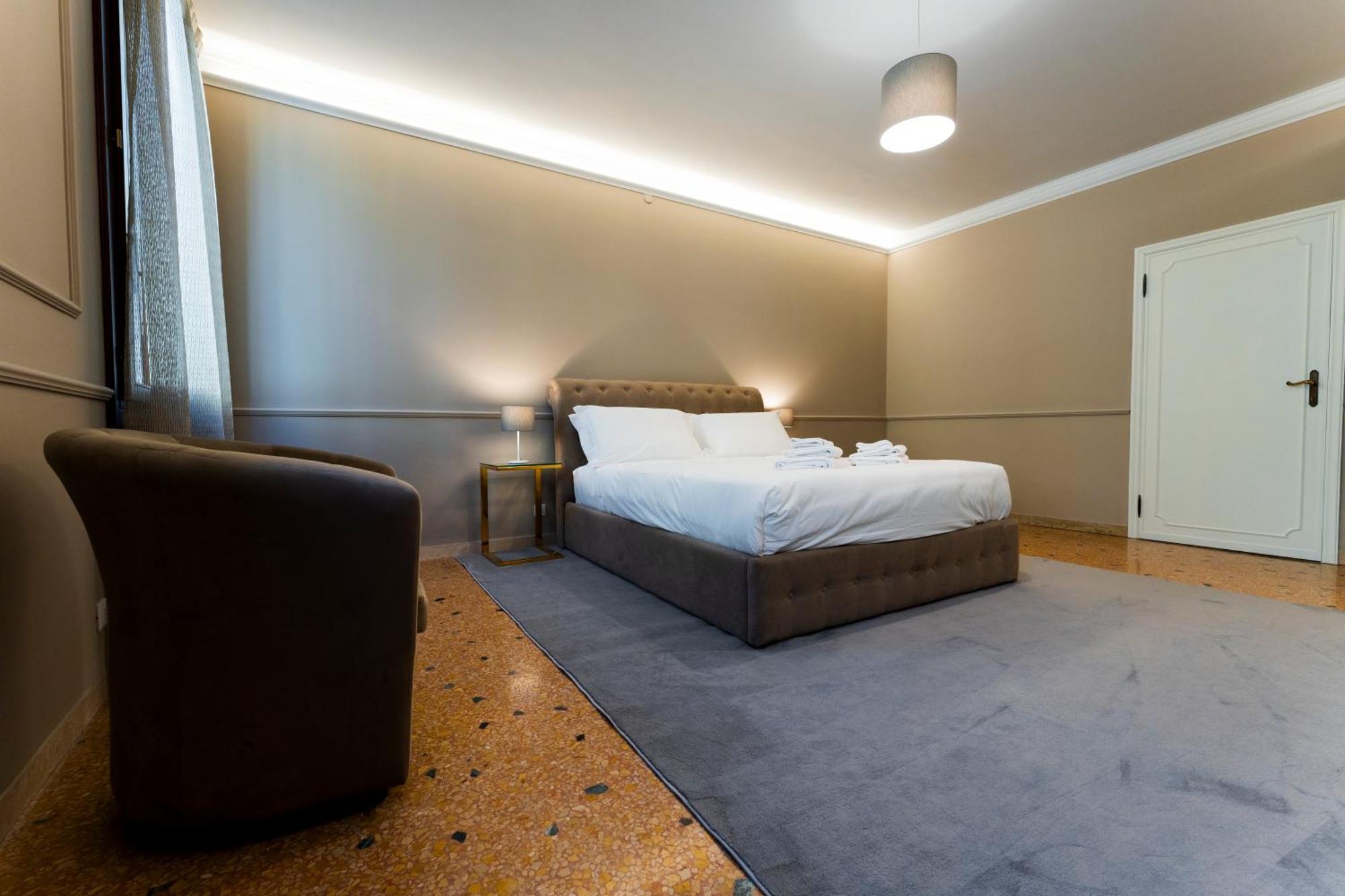 San Vio Palace Luxury Apartments Venedig Exteriör bild